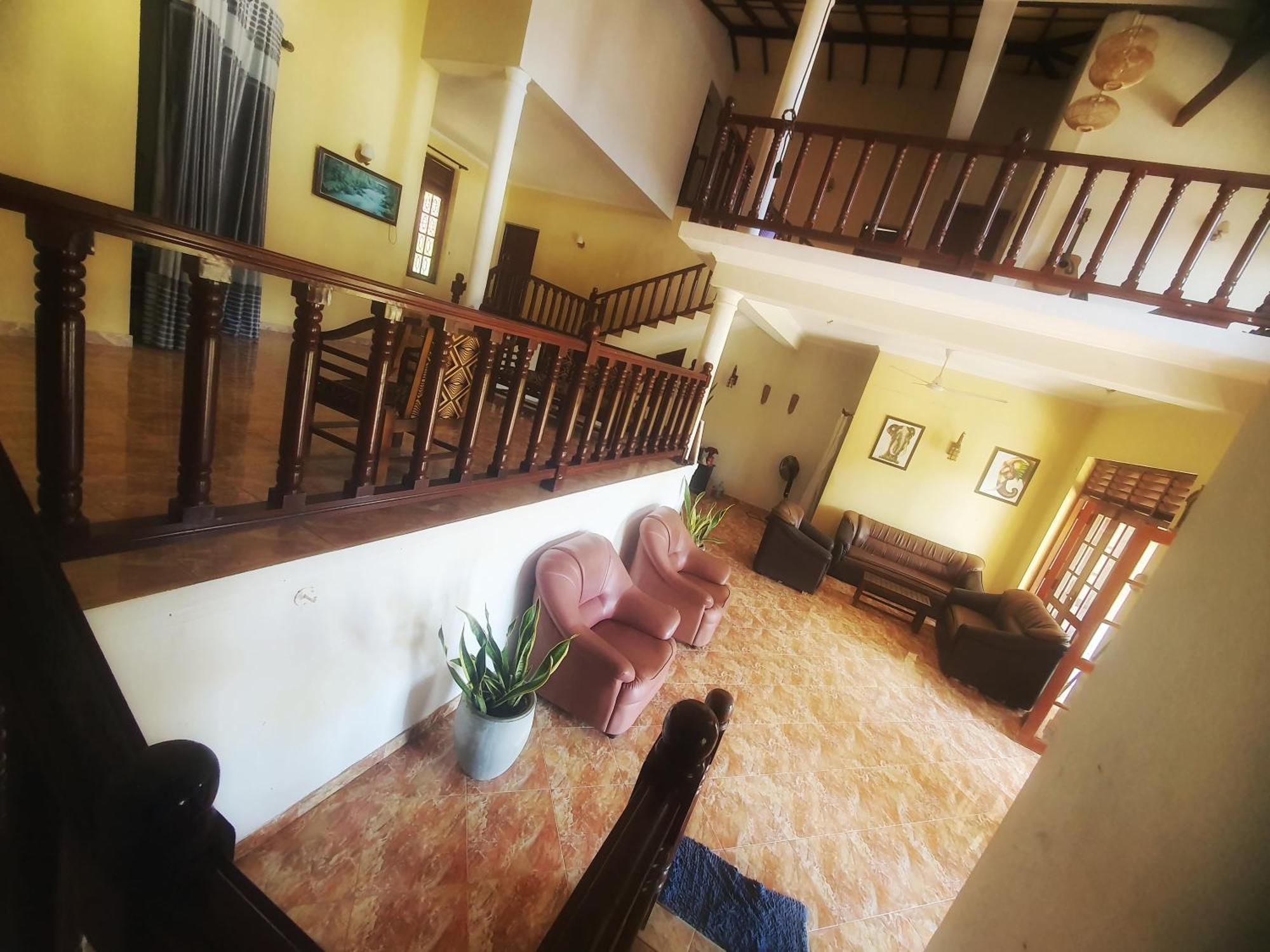 Отель Hill House Guest Мирисса Экстерьер фото
